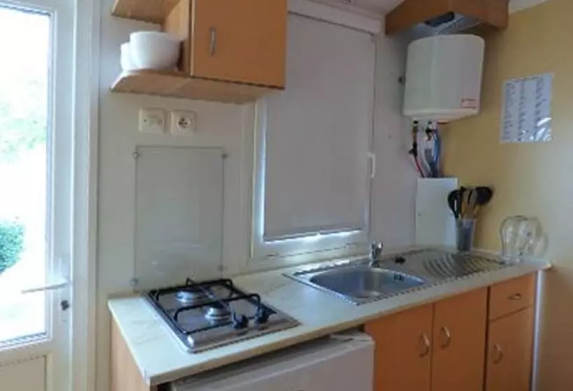 Hotelli Camping Beaume Giraud