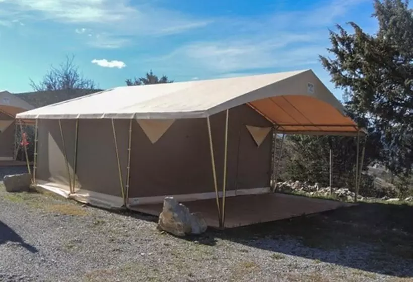 Hotelli Camping Beaume Giraud