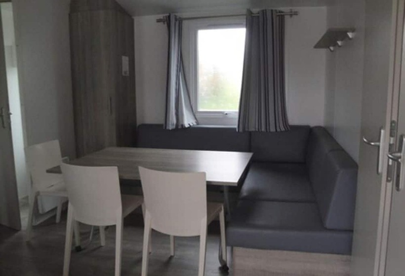 فندق Camping Beaume Giraud