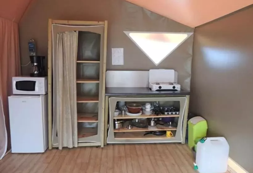 Hotelli Camping Beaume Giraud