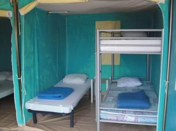 Hotelli Camping Beaume Giraud