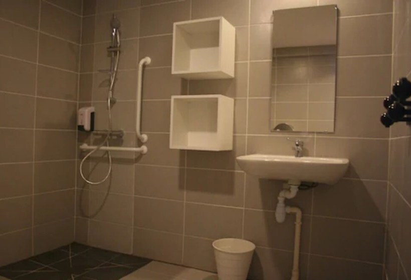 Отель Domaine De Maravant