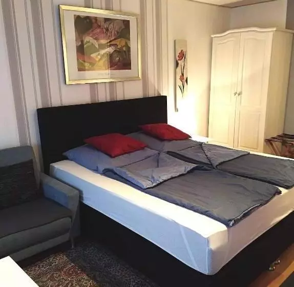 ホテル Haus Adria