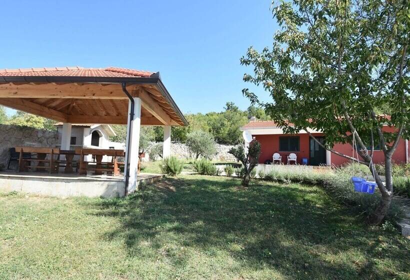 Villa With Private Pool In Trilj Dalmatia