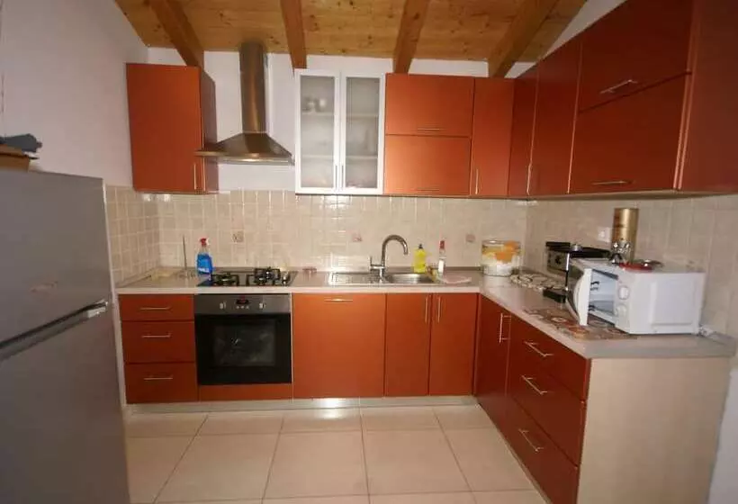 Villa With Private Pool In Trilj Dalmatia