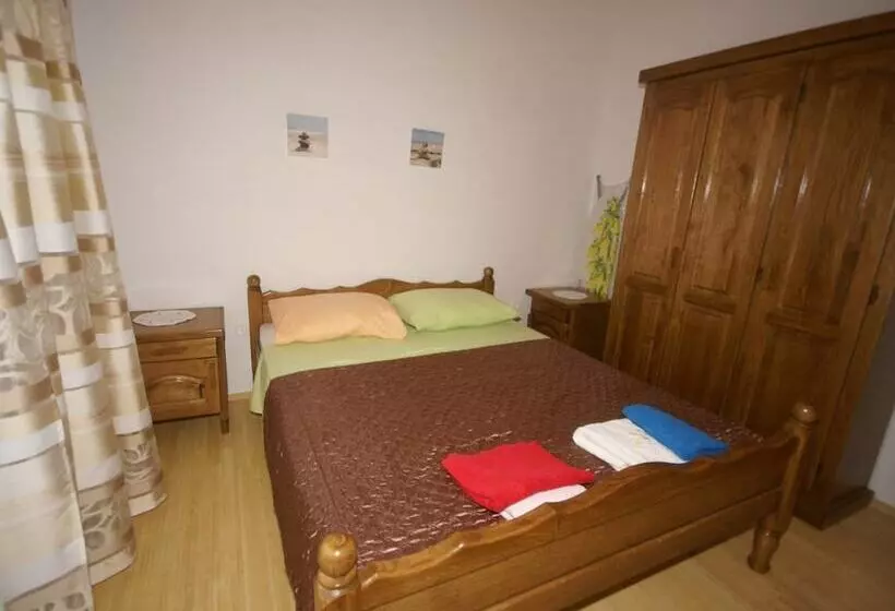 Villa With Private Pool In Trilj Dalmatia