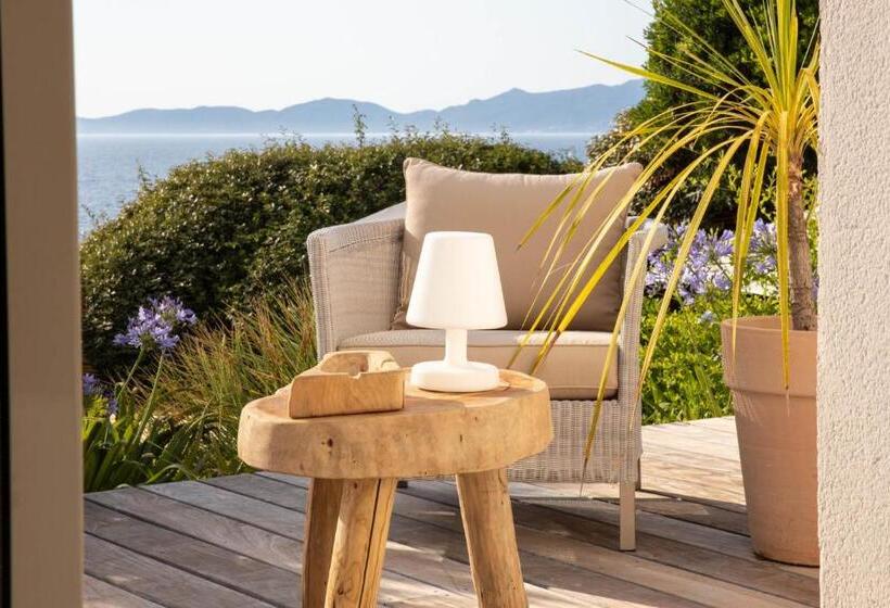 פנסיון A Casa Nostra