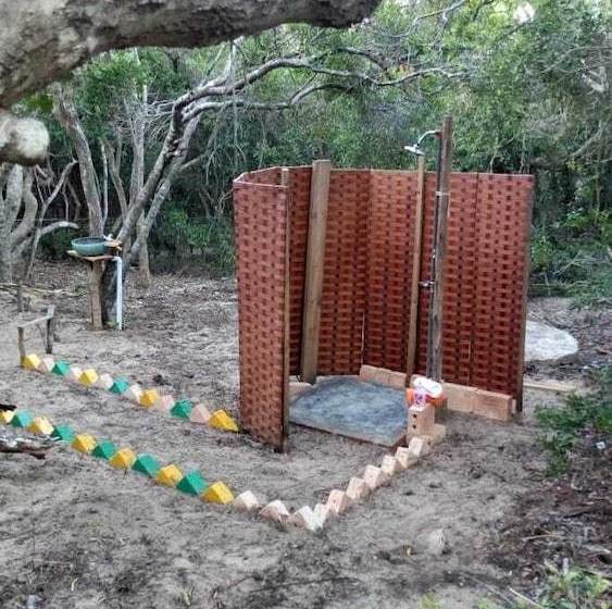 פנסיון Delih Beach Lodge