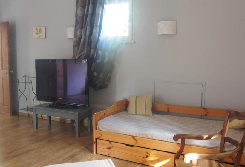 بنسيون Mas Du Kairos