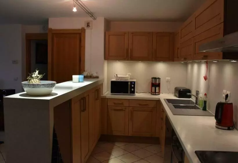 Spacious Apartment In Sallanches Near Ski Area