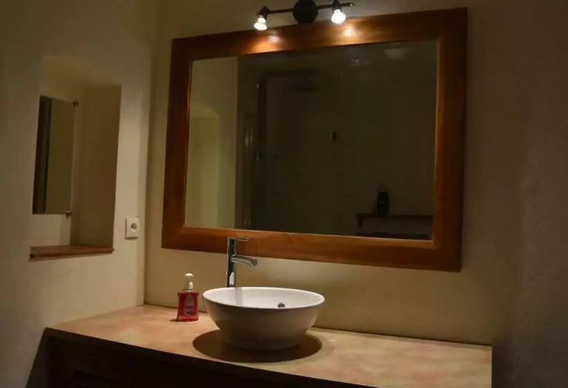 Spacious Apartment In Sallanches Near Ski Area