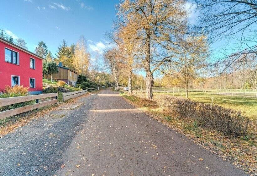 Spacious Apartment Near Lake In Guntersberge