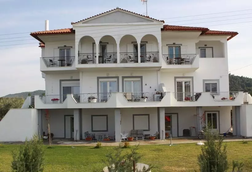 Zephyros Resort 1