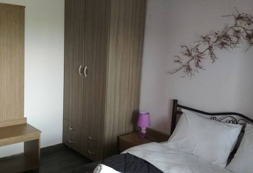 Zephyros Family Apartments 1