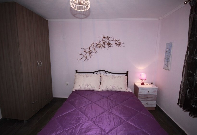 Zephyros Family Apartments 1