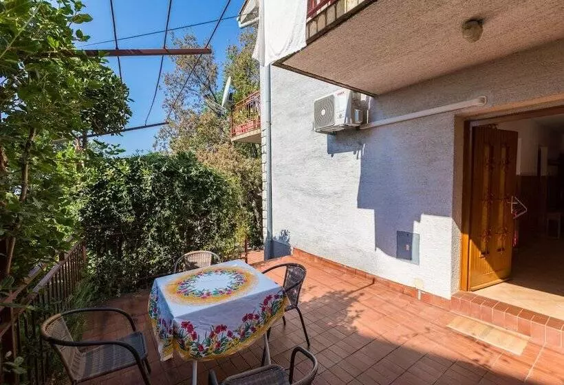 Apartment Vera
