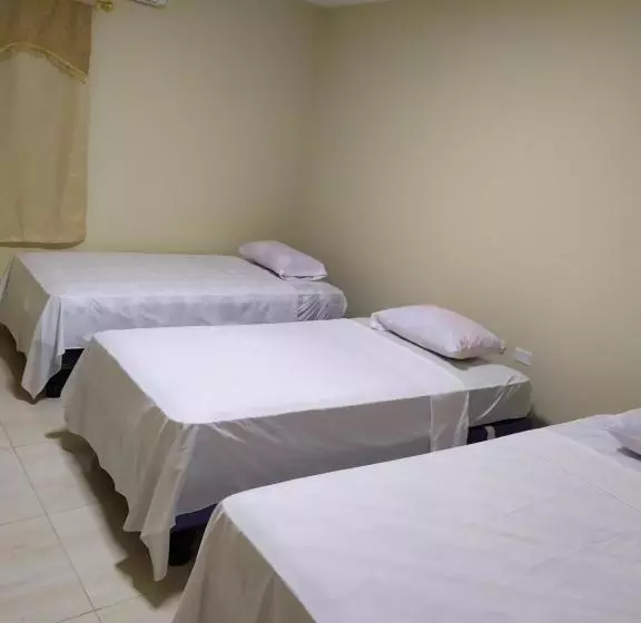هتل ágata Manta