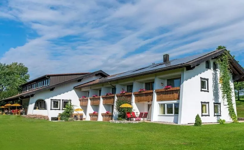 Hotelli Landgasthaus Sonne