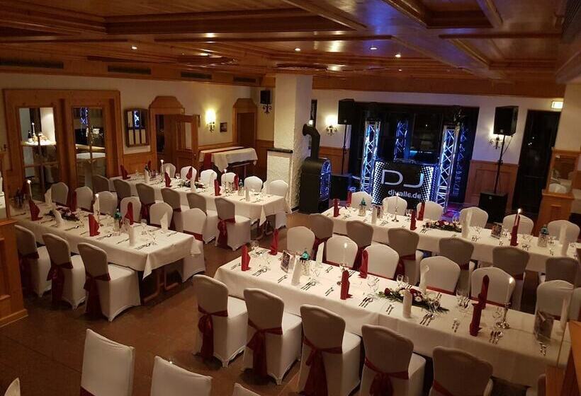 هتل Landhaus Massener Heide