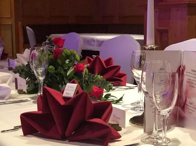 Hotelli Landhaus Massener Heide