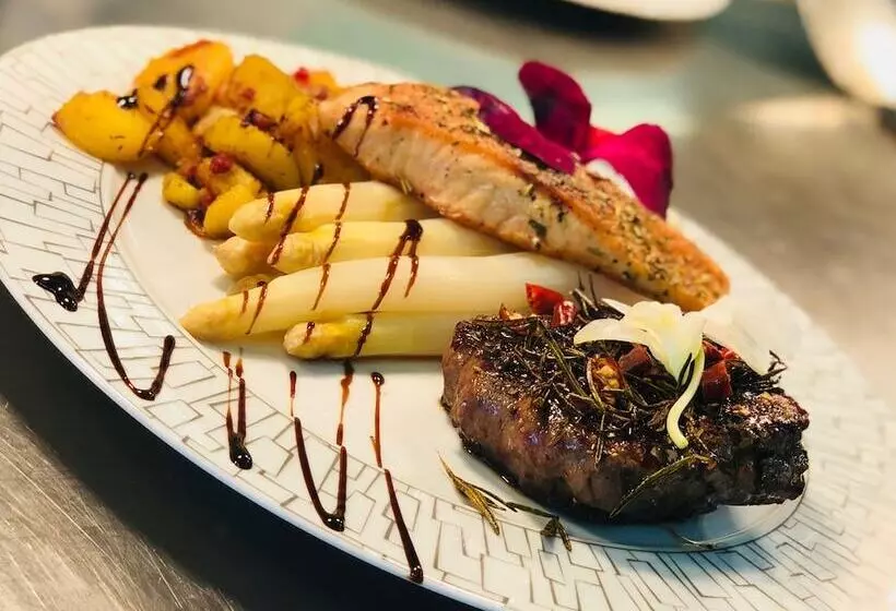 Hotelli Landhaus Massener Heide