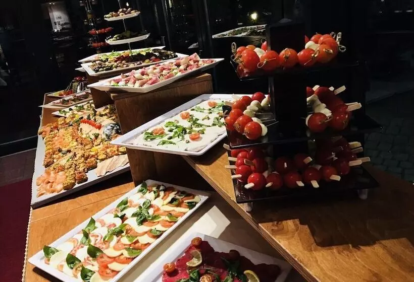 Hotelli Landhaus Massener Heide