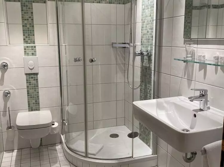 Hotelli Landhaus Massener Heide