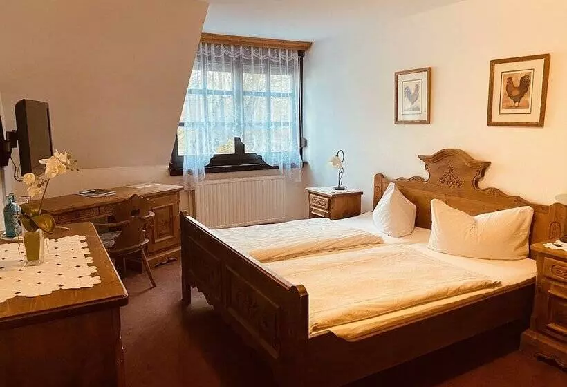 Hotelli Landhaus Massener Heide