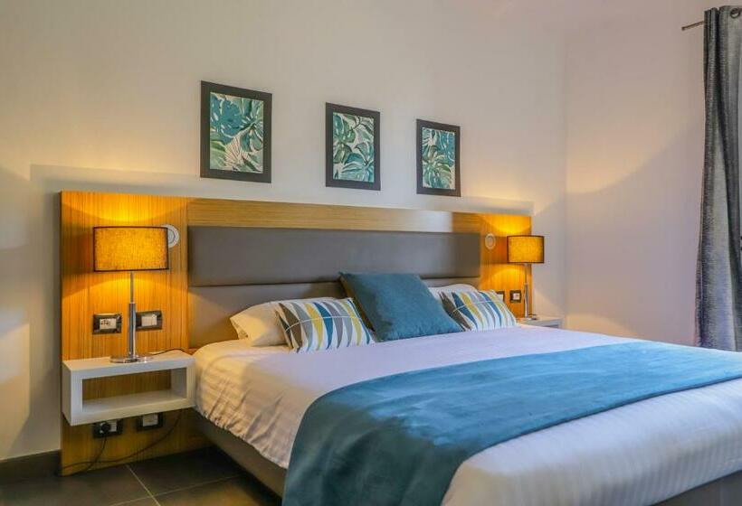 호텔 Hôtel San Lucianu