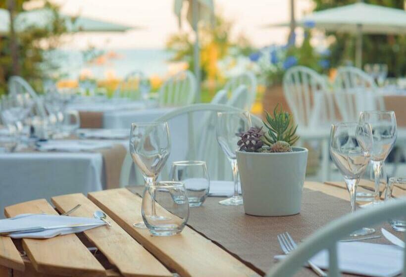 호텔 Hôtel San Lucianu