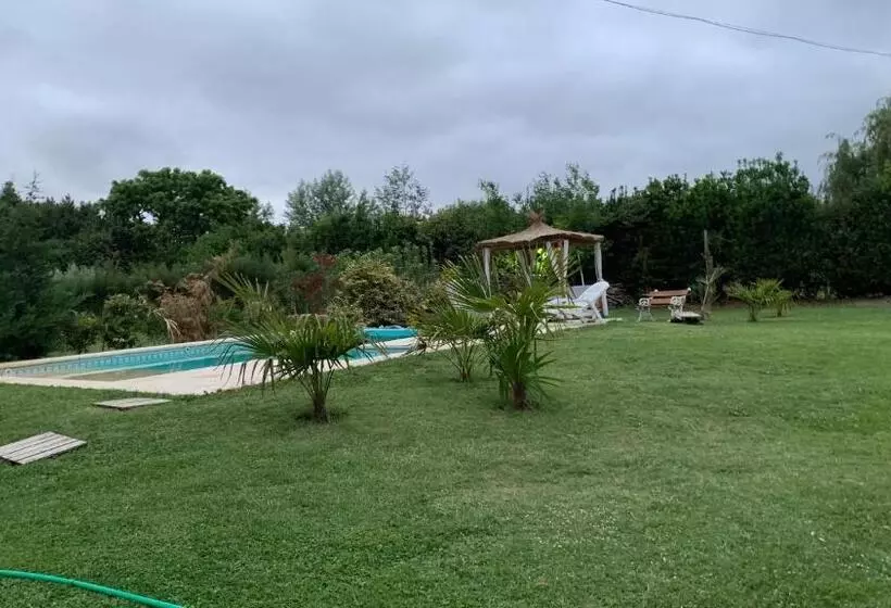 Aamiaismajoitus (B&B) Altos De Empalme