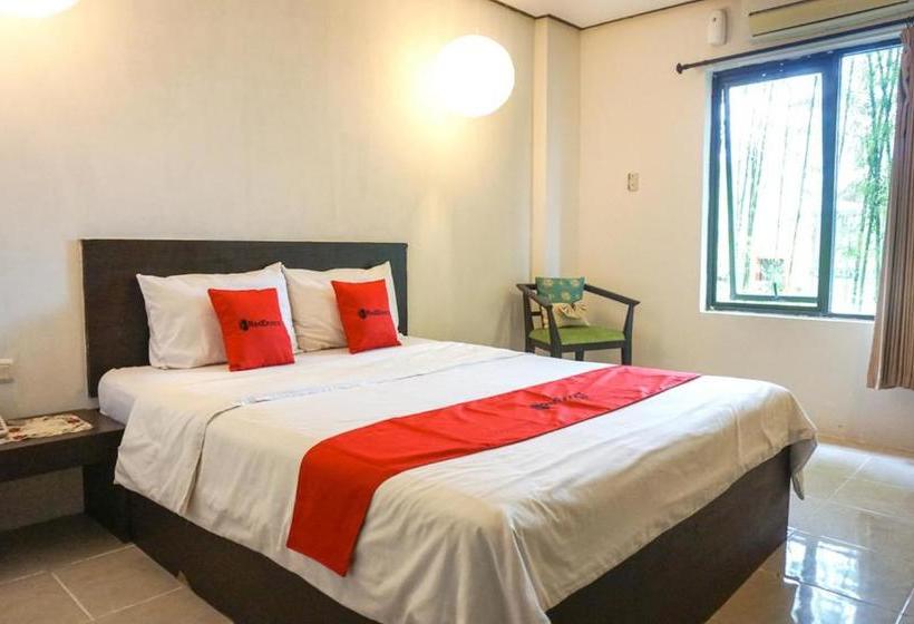 Hotel Reddoorz Near Jalan Yos Sudarso Manokwari