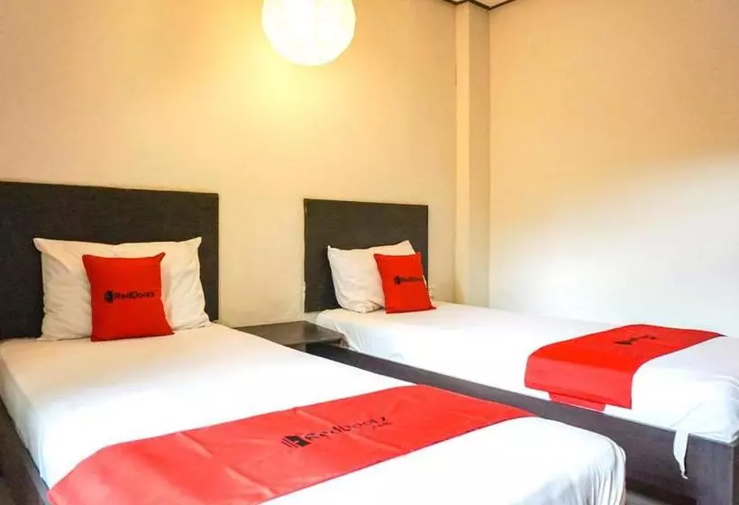 ホテル Reddoorz Near Jalan Yos Sudarso Manokwari