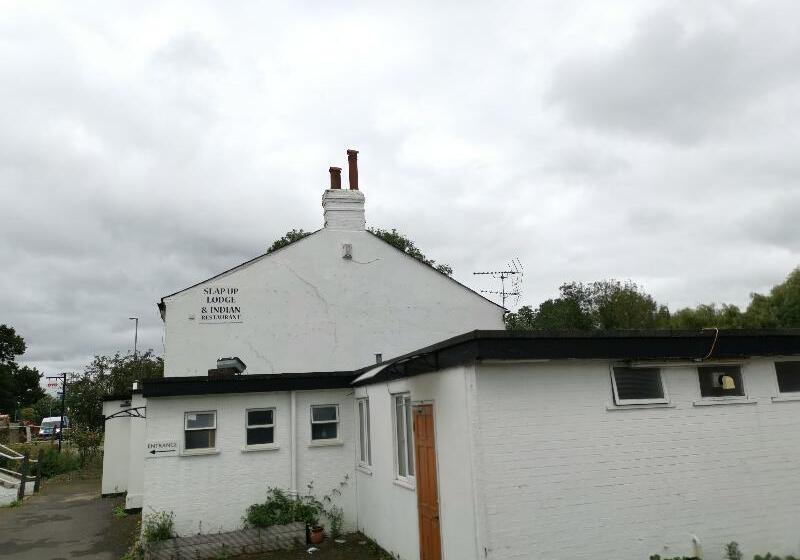 فندق Slap Up Lodge