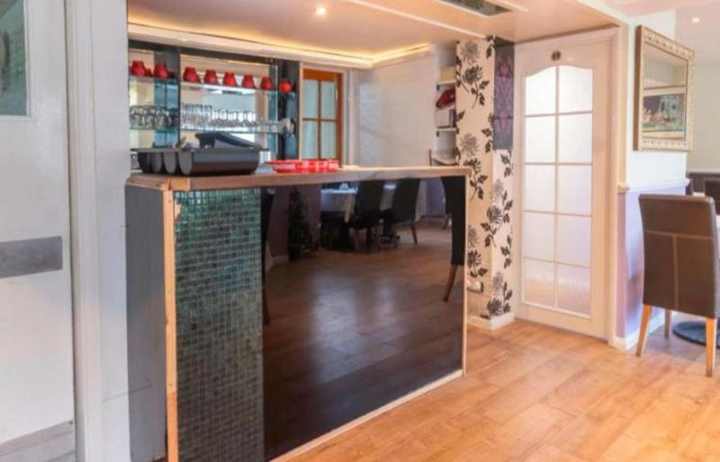 فندق Slap Up Lodge