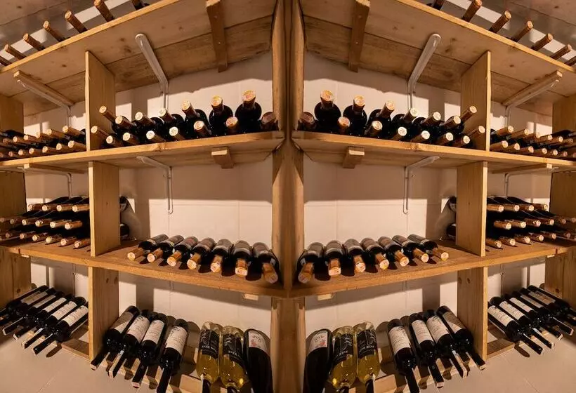 هتل Vino Alacati