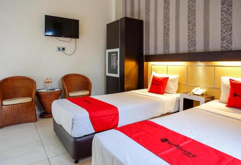 Reddoorz @ Hotel Bumi Palupy