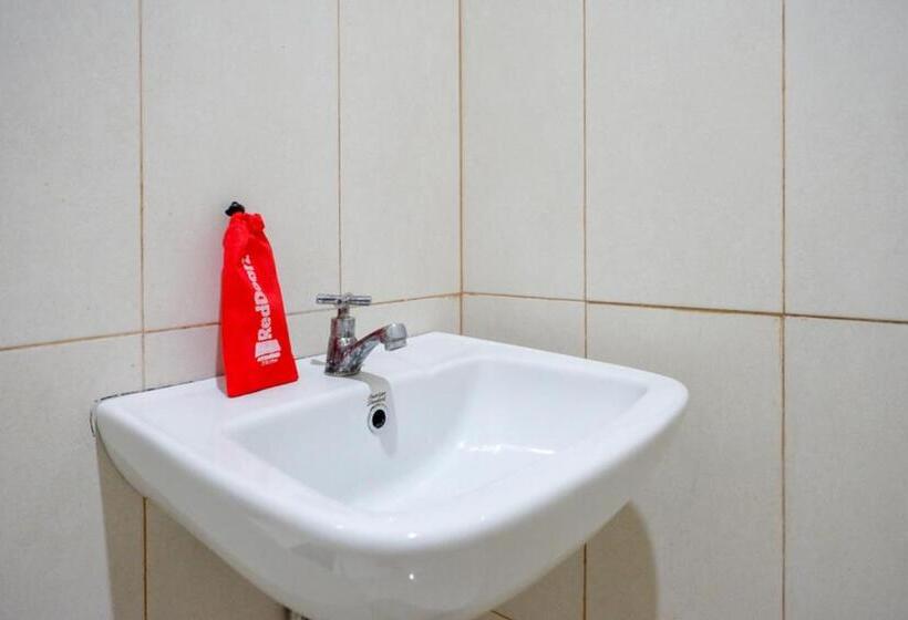 Reddoorz @ Hotel Bumi Palupy