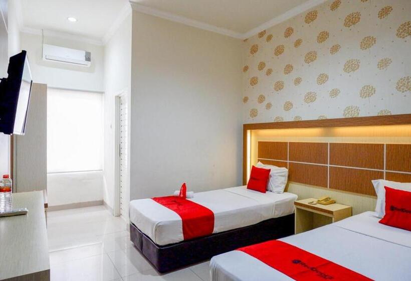 Reddoorz @ Hotel Bumi Palupy