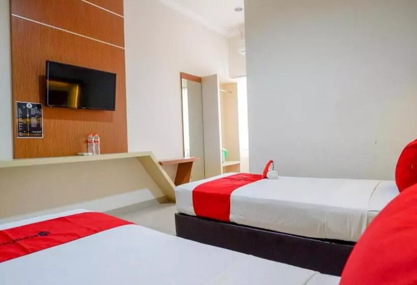 Reddoorz @ Hotel Bumi Palupy