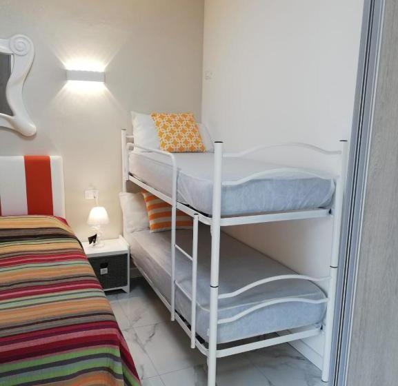 Saturnotel & Family Suite