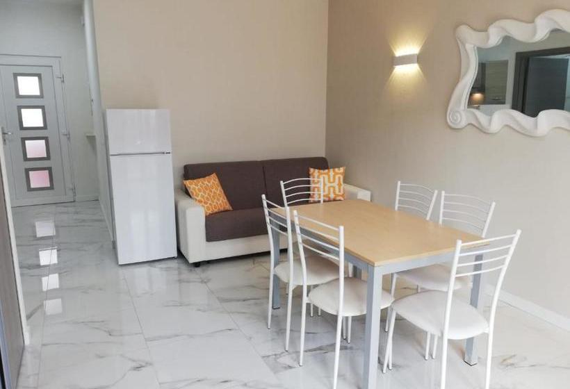 Saturnotel & Family Suite