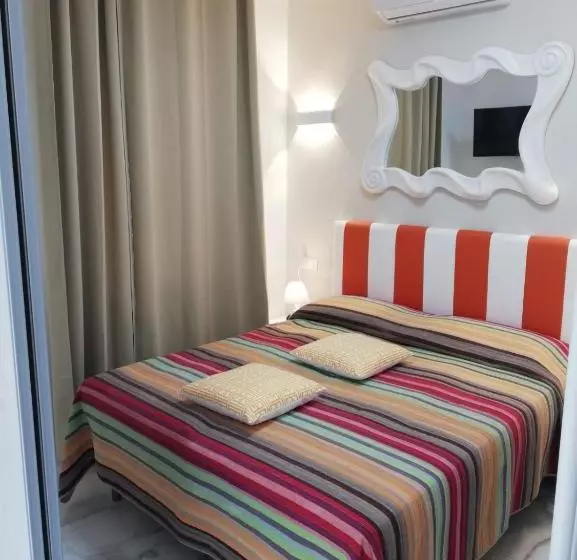 Saturnotel & Family Suite