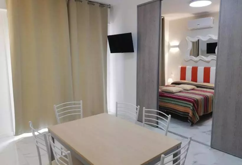 Saturnotel & Family Suite