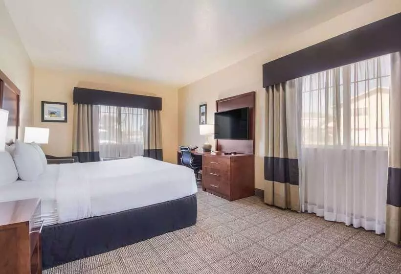 Отель Comfort Inn