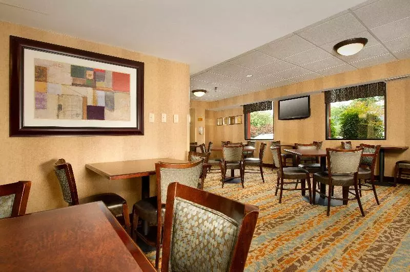 ホテル Holiday Inn Express Fairfax Arlington Boulevard, An Ihg