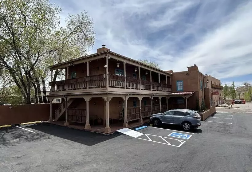 Отель Inn At Vanessie