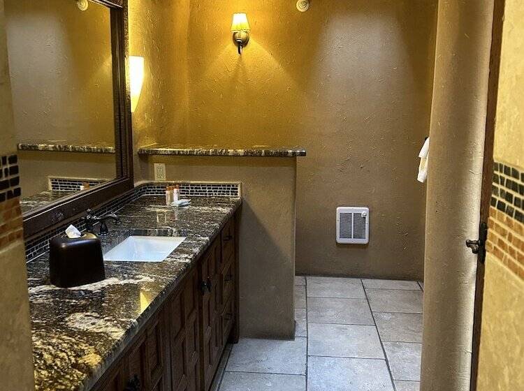 فندق Inn At Vanessie