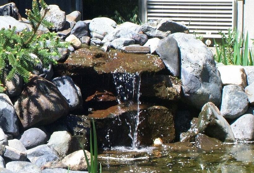 فندق Wilderness Inn