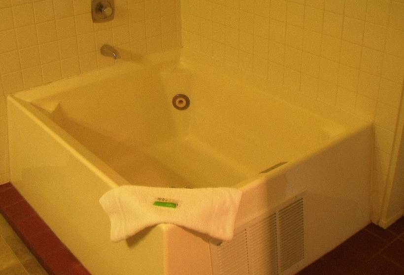 فندق Wilderness Inn